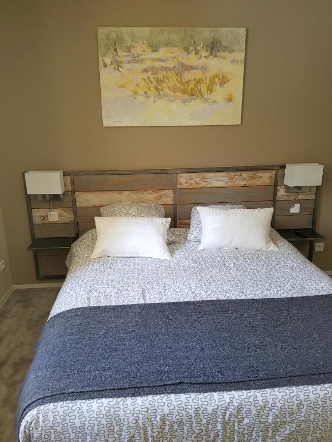 L'Oustaou Bed and Breakfast Chateau-Arnoux-Saint-Auban Exteriör bild