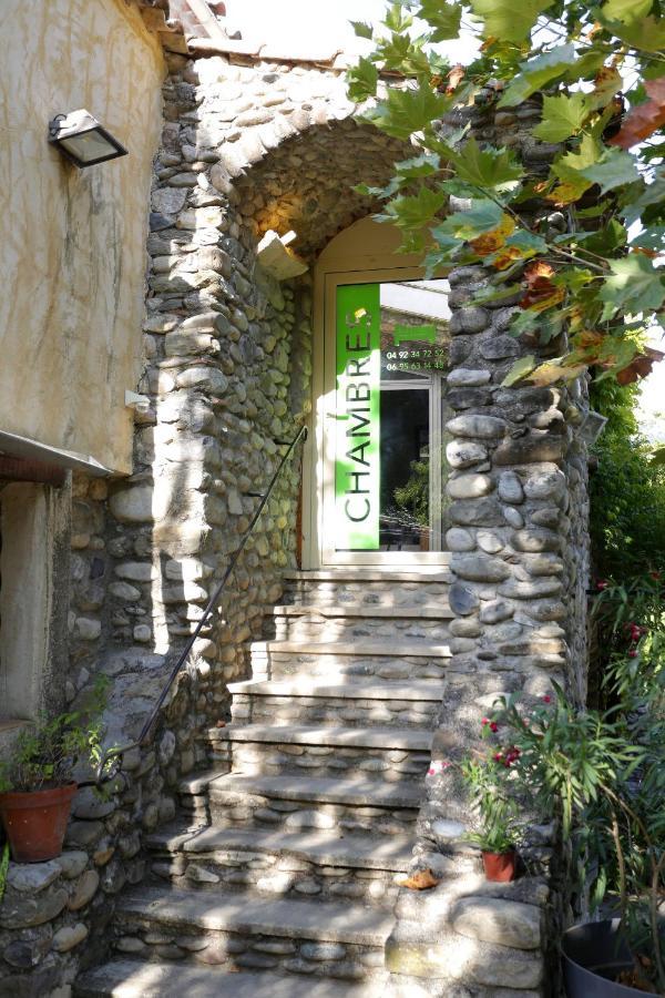 L'Oustaou Bed and Breakfast Chateau-Arnoux-Saint-Auban Exteriör bild