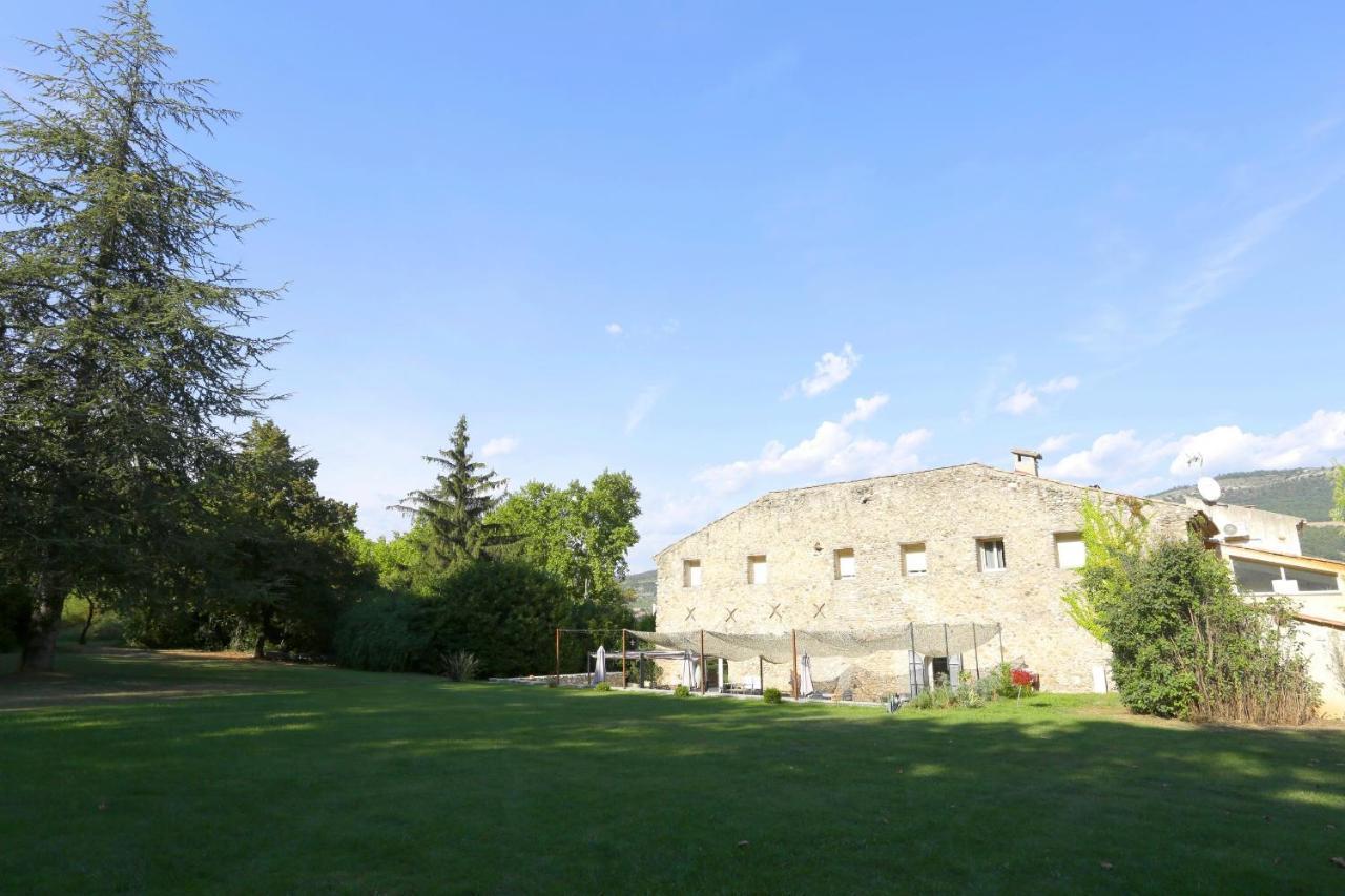 L'Oustaou Bed and Breakfast Chateau-Arnoux-Saint-Auban Exteriör bild